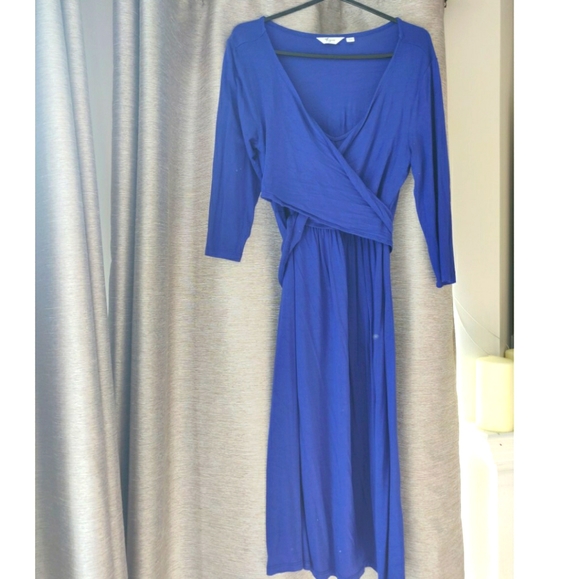 Nursing dress - Picture 1 of 2